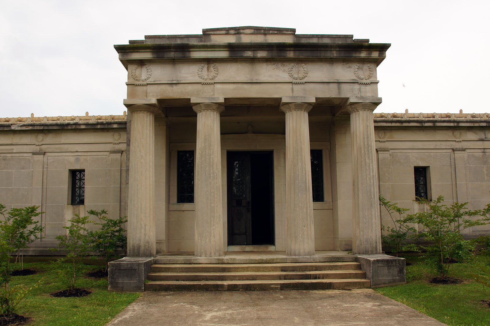 Forest Hill Cemetery, Memphis, Mausoleum