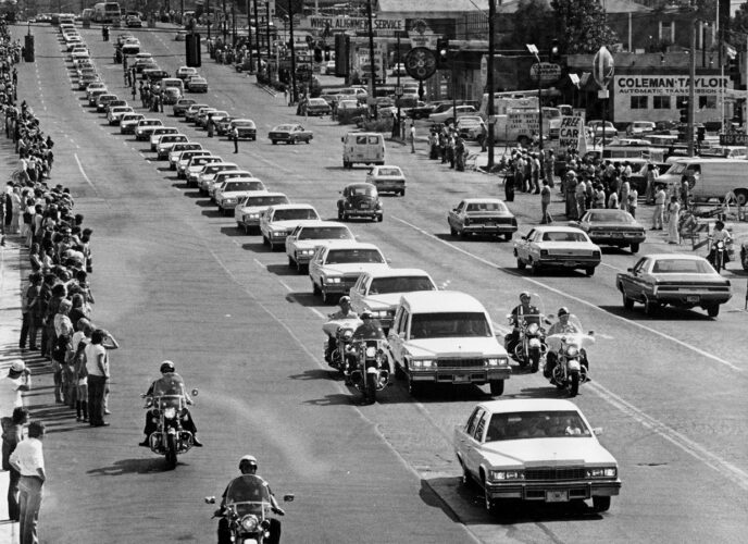 Elvis Presley Beerdigung - Memphis 18.08.1977