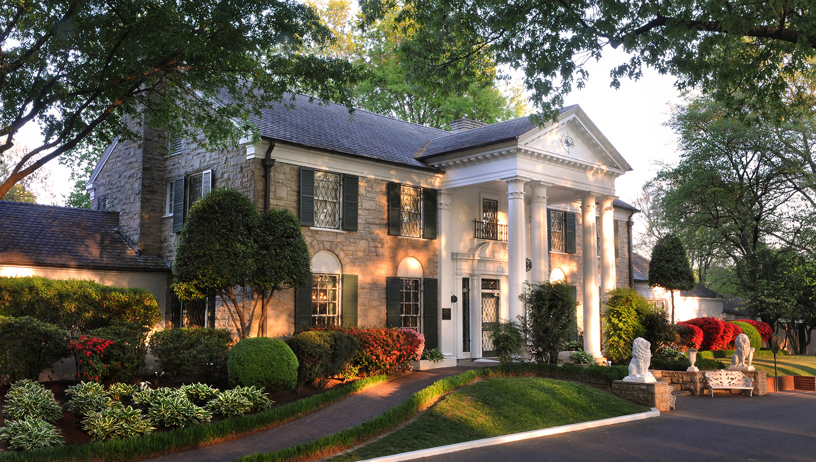 Elvis Presleys Graceland in Memphis