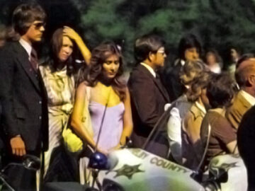 Ex-Freundin Linda Thompson trauert um Elvis am 18. August 1977