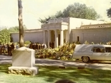 Elvis Presley Beerdigung auf dem Forest Hill Friedhof am 18. August 1977