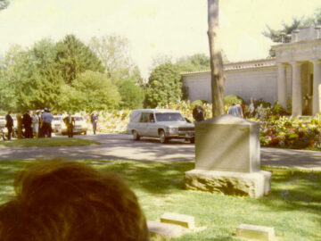 Elvis Presley Beerdigung auf dem Forest Hill Friedhof am 18. August 1977