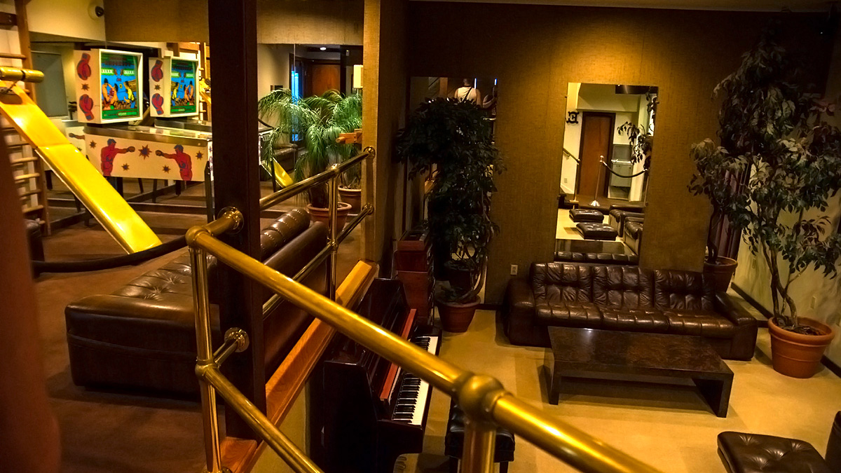 Das Racquetball-Gebäude auf den Graceland-Anwesen