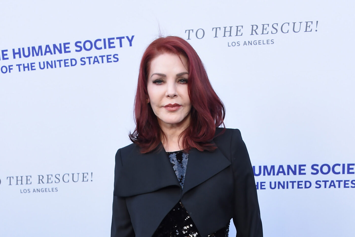 Priscilla Presley spricht sich selbst in der Netflix-Serie "Agent Elvis"