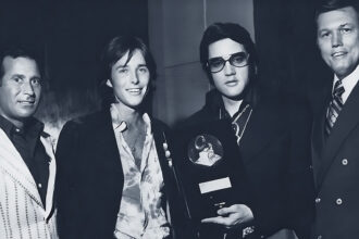 Grammy Lifetime Achievement Award - Elvis Presley - 1971