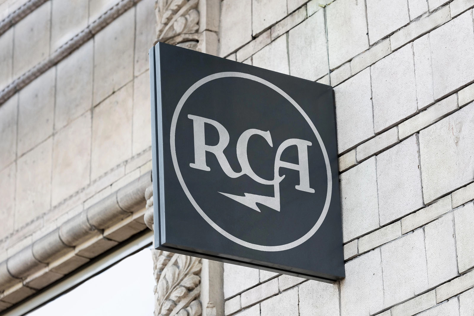 Radio Corporation of America (RCA)