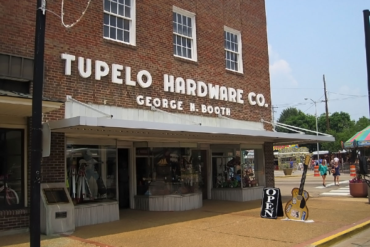 Tupelo Hardware Company, Tupelo MS