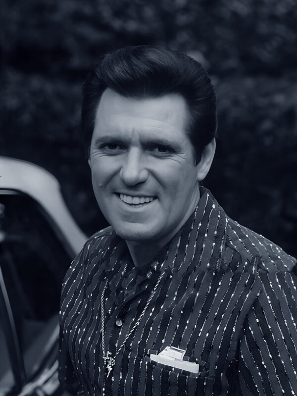Charlie Hodge Biographie