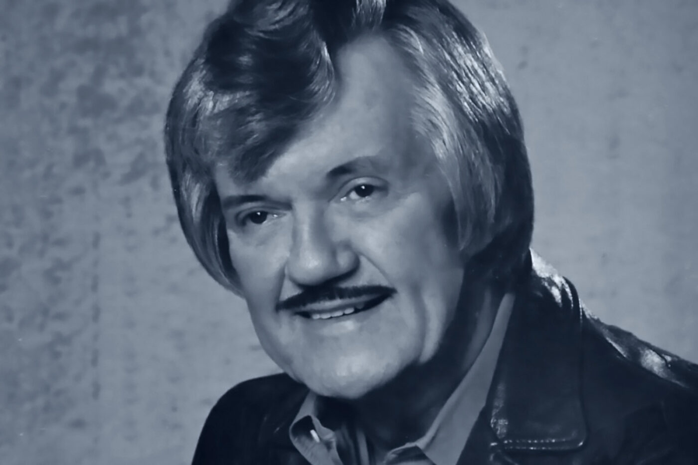 J. D. Sumner Biographie