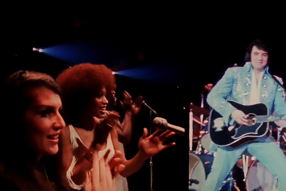 Kathy Westmoreland (links) in der Konzertdokumentation "Elvis On Tour" 1972