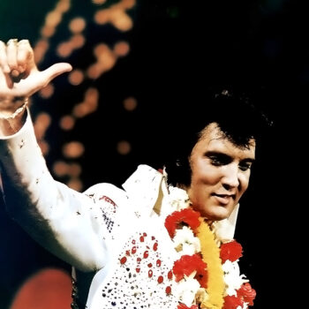 Elvis Presley und das Shaka-Zeichen